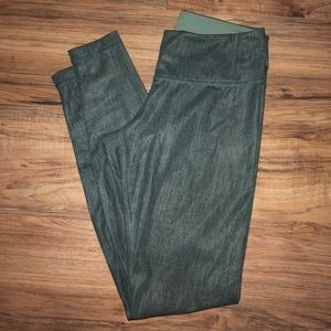 Lululemon full length leggings size 6